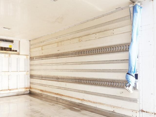 日野デュトロ冷凍車（冷蔵車）小型（2t・3t）[写真16]