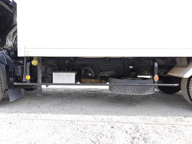 日野デュトロ冷凍車（冷蔵車）小型（2t・3t）[写真24]