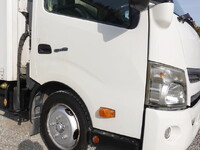 日野デュトロ冷凍車（冷蔵車）小型（2t・3t）[写真07]