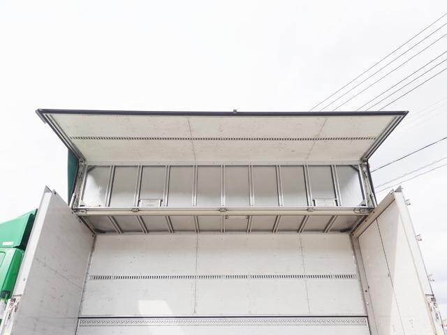 三菱ふそうファイターアルミウイング中型（4t）[写真14]