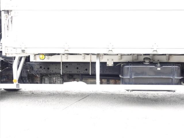 三菱ふそうファイターアルミウイング中型（4t）[写真24]