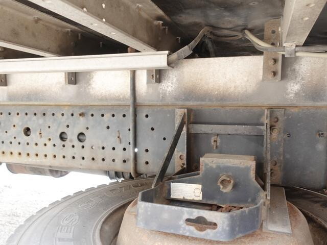 いすゞフォワードアルミウイング増トン（6t・8t）[写真23]