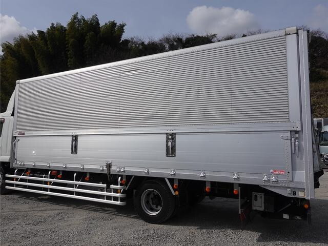 いすゞフォワードアルミウイング増トン（6t・8t）[写真08]