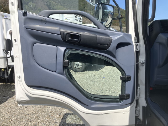 日野レンジャーアルミブロック増トン（6t・8t）[写真25]