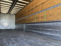 UDトラックスクオンアルミウイング大型（10t）[写真13]