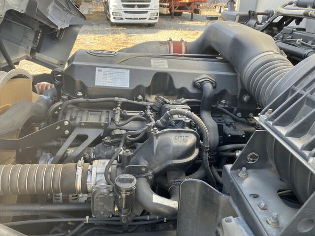 UDトラックスクオンアルミウイング大型（10t）[写真27]