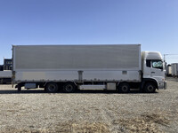 UDトラックスクオンアルミウイング大型（10t）[写真06]