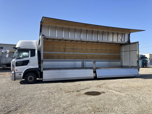 UDトラックスクオンアルミウイング大型（10t）[写真06]