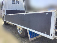 三菱ふそうキャンター平ボディ小型（2t・3t）[写真13]