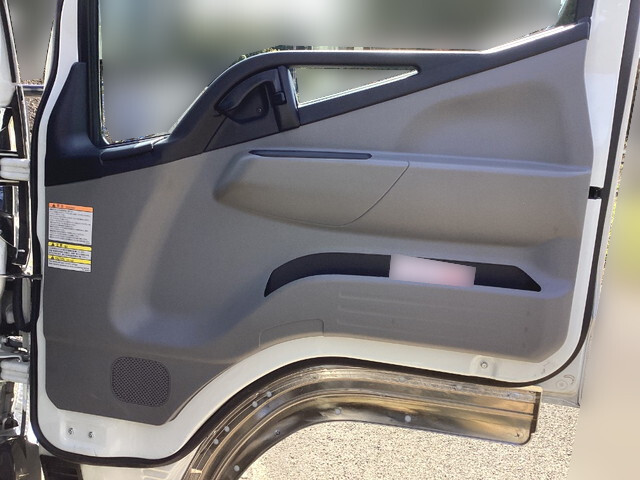 三菱ふそうキャンター平ボディ小型（2t・3t）[写真34]