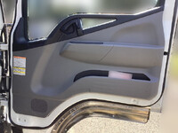 三菱ふそうキャンター平ボディ小型（2t・3t）[写真35]