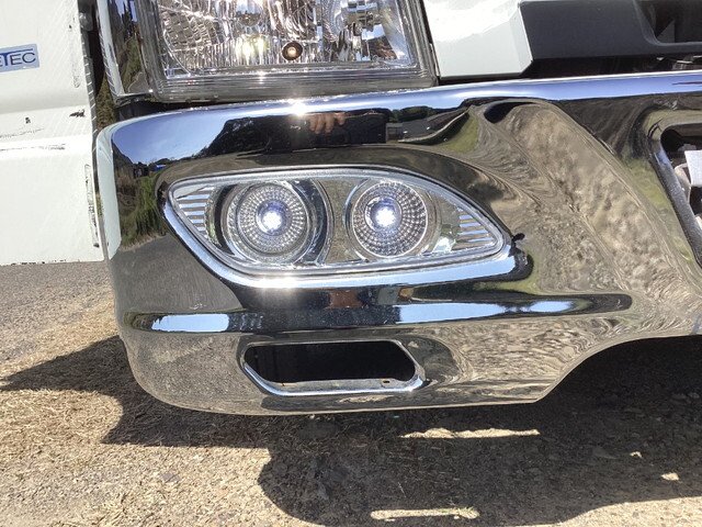 三菱ふそうキャンター平ボディ小型（2t・3t）[写真07]