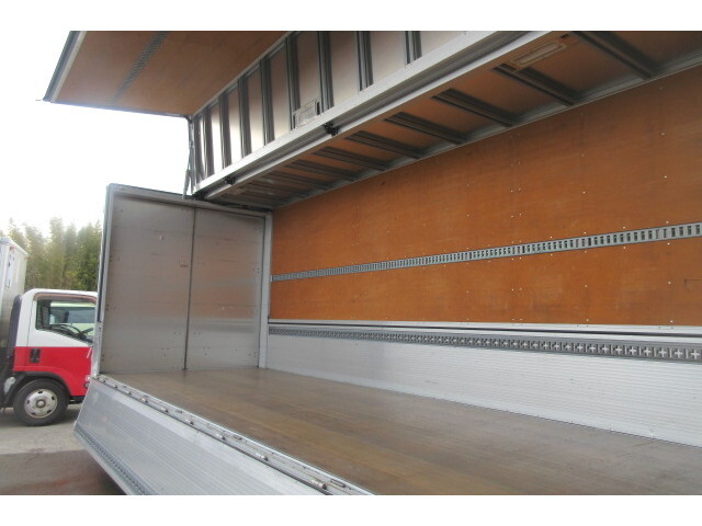 日野レンジャーアルミウイング中型（4t）[写真18]