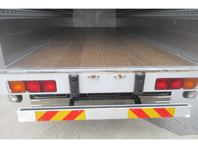 日野レンジャーアルミウイング中型（4t）[写真21]