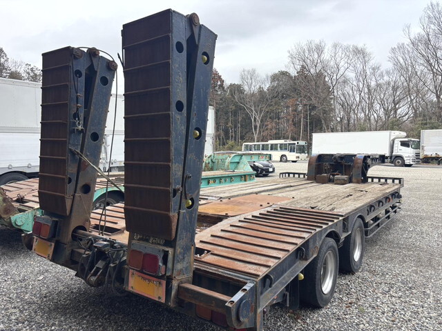 その他のメーカーその他の車種トレーラー（セミトレーラー）大型（10t）[写真13]