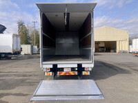 いすゞフォワードアルミウイング中型（4t）[写真11]