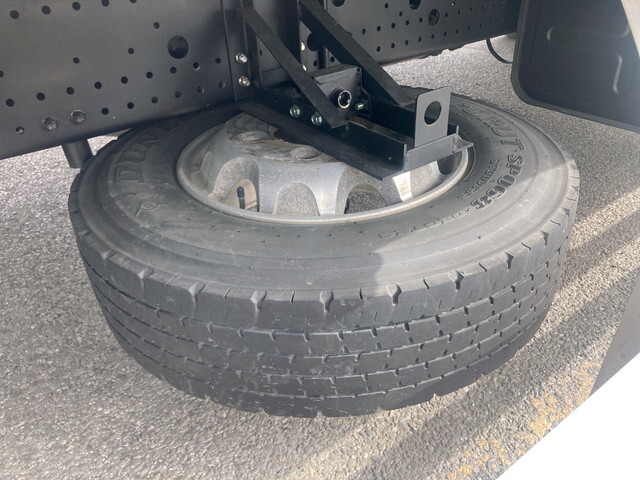 いすゞフォワードアルミウイング中型（4t）[写真21]