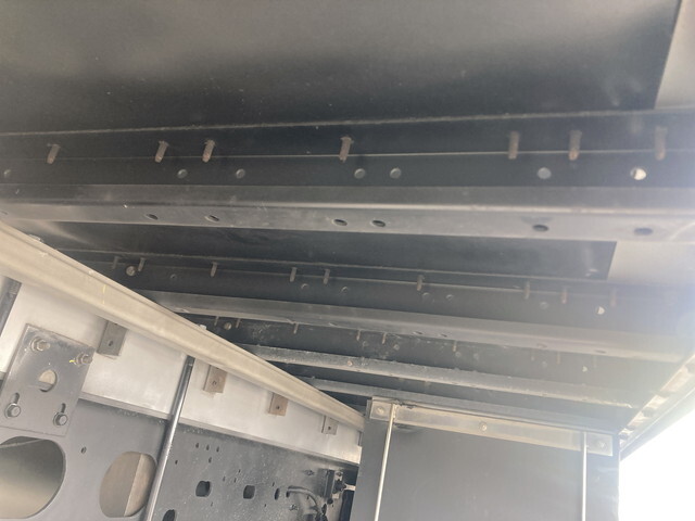 いすゞフォワードアルミウイング中型（4t）[写真25]