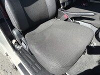 三菱ふそうキャンター平ボディ小型（2t・3t）[写真30]