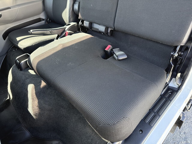 三菱ふそうキャンター平ボディ小型（2t・3t）[写真37]