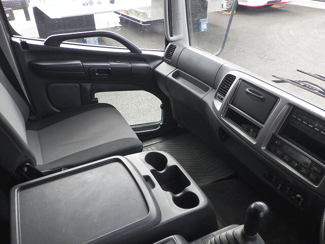 日野レンジャーコンテナ専用車中型（4t）[写真30]