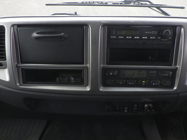 日野レンジャーコンテナ専用車中型（4t）[写真31]