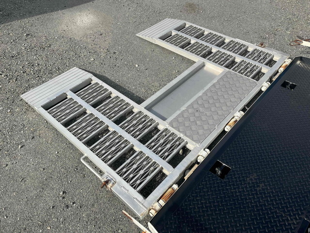 トヨタダイナセーフティローダー小型（2t・3t）[写真15]