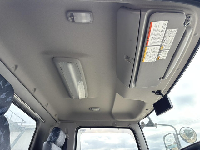 日野レンジャーコンテナ専用車中型（4t）[写真31]