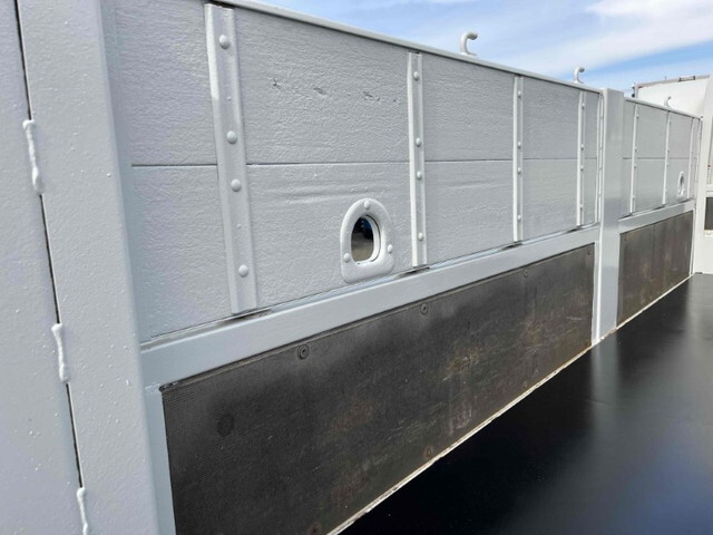 トヨタダイナ平ボディ小型（2t・3t）[写真11]