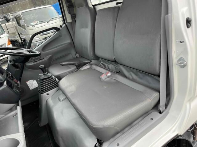 トヨタダイナ平ボディ小型（2t・3t）[写真40]