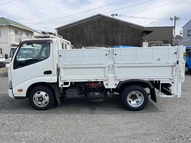 トヨタダイナ平ボディ小型（2t・3t）[写真08]
