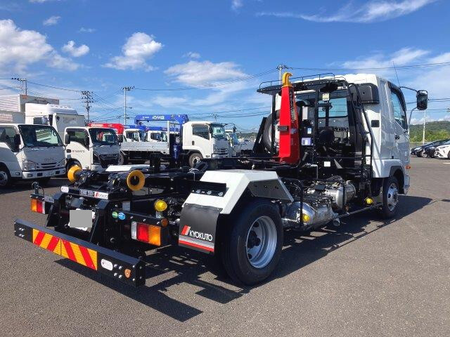 三菱ふそうファイターコンテナ専用車中型（4t）[写真05]