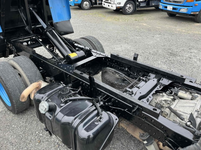 いすゞエルフ深ダンプ（土砂禁ダンプ）小型（2t・3t）[写真14]