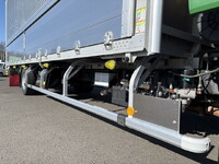いすゞフォワードアルミウイング中型（4t）[写真24]