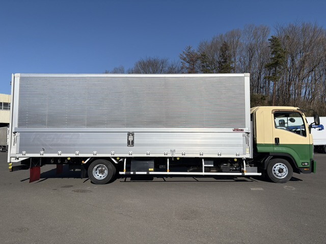 いすゞフォワードアルミウイング中型（4t）[写真07]