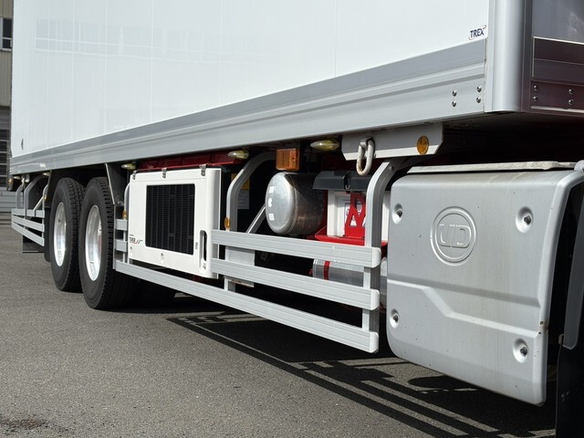 UDトラックスクオン冷凍車（冷蔵車）大型（10t）[写真20]