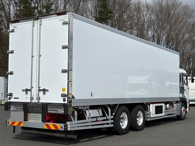 UDトラックスクオン冷凍車（冷蔵車）大型（10t）[写真04]