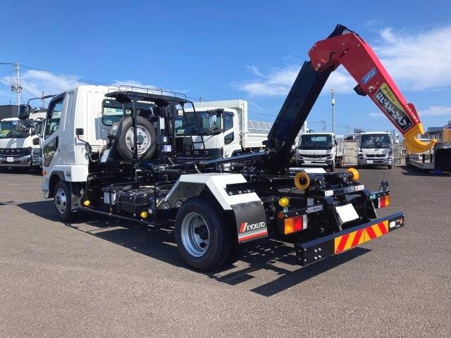 三菱ふそうファイターコンテナ専用車中型（4t）[写真06]