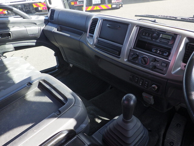 日野レンジャークレーン3段中型（4t）[写真27]