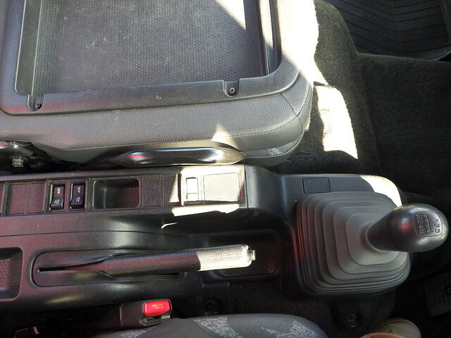 日野レンジャークレーン3段中型（4t）[写真32]