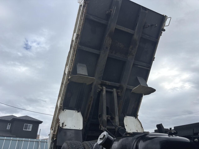 いすゞエルフダンプ小型（2t・3t）[写真17]