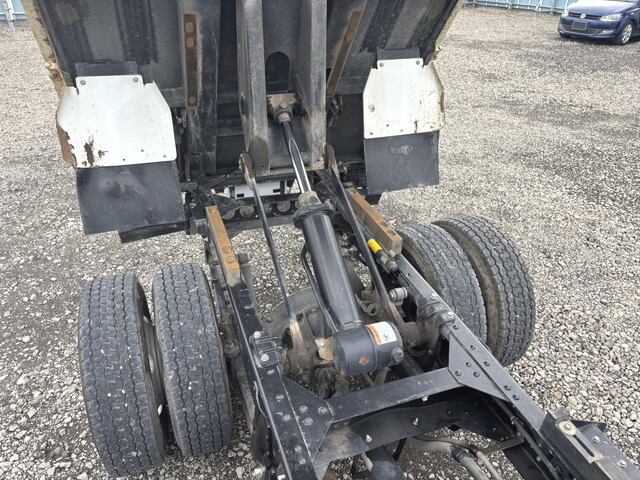 いすゞエルフダンプ小型（2t・3t）[写真18]