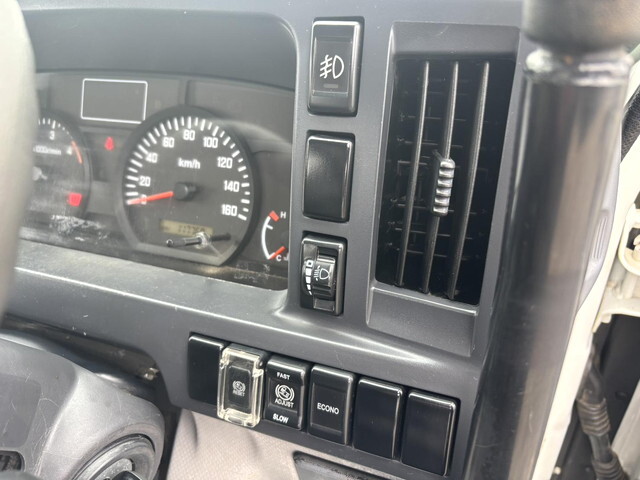 いすゞエルフダンプ小型（2t・3t）[写真33]