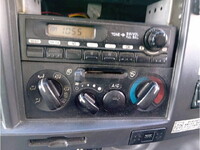 いすゞフォワード冷凍車（冷蔵車）中型（4t）[写真28]