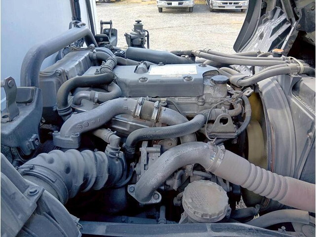 いすゞフォワード冷凍車（冷蔵車）中型（4t）[写真36]