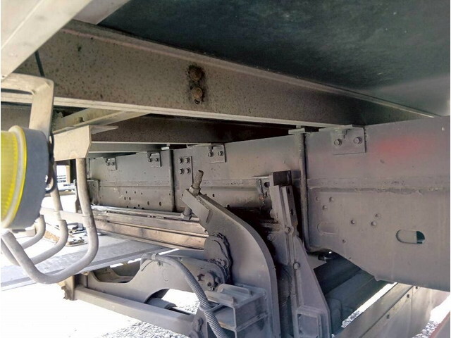 いすゞフォワード冷凍車（冷蔵車）中型（4t）[写真40]