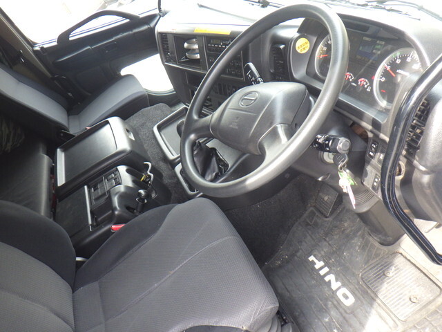 日野プロフィアアルミウイング大型（10t）[写真18]