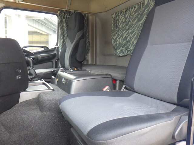 日野プロフィアアルミウイング大型（10t）[写真23]