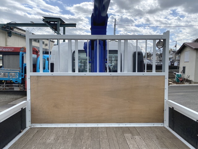 いすゞフォワードクレーン4段中型（4t）[写真12]