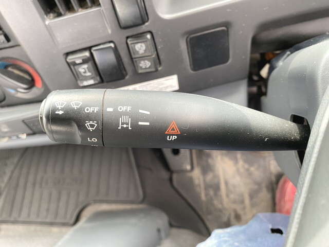 いすゞフォワードクレーン4段中型（4t）[写真26]